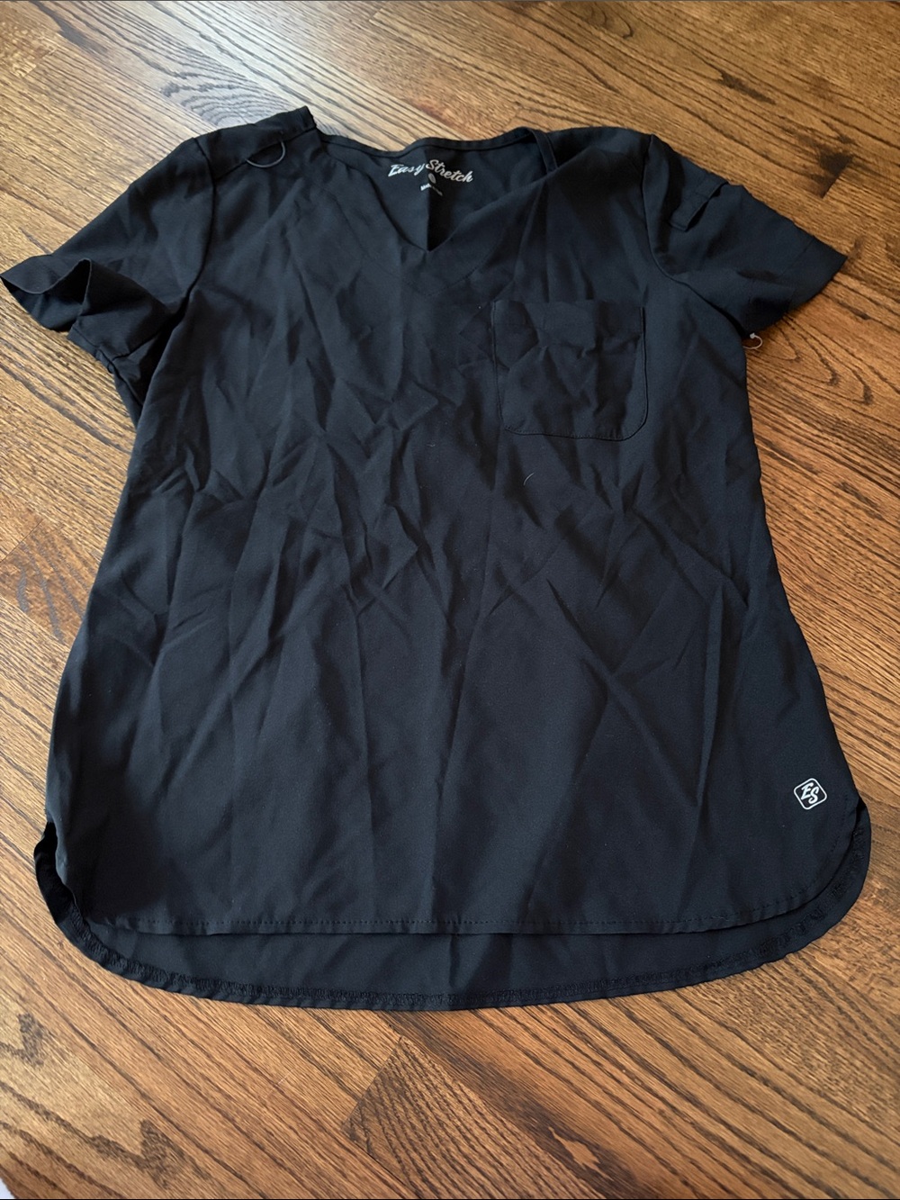 Uniform Advantage Easy stretch scrub top